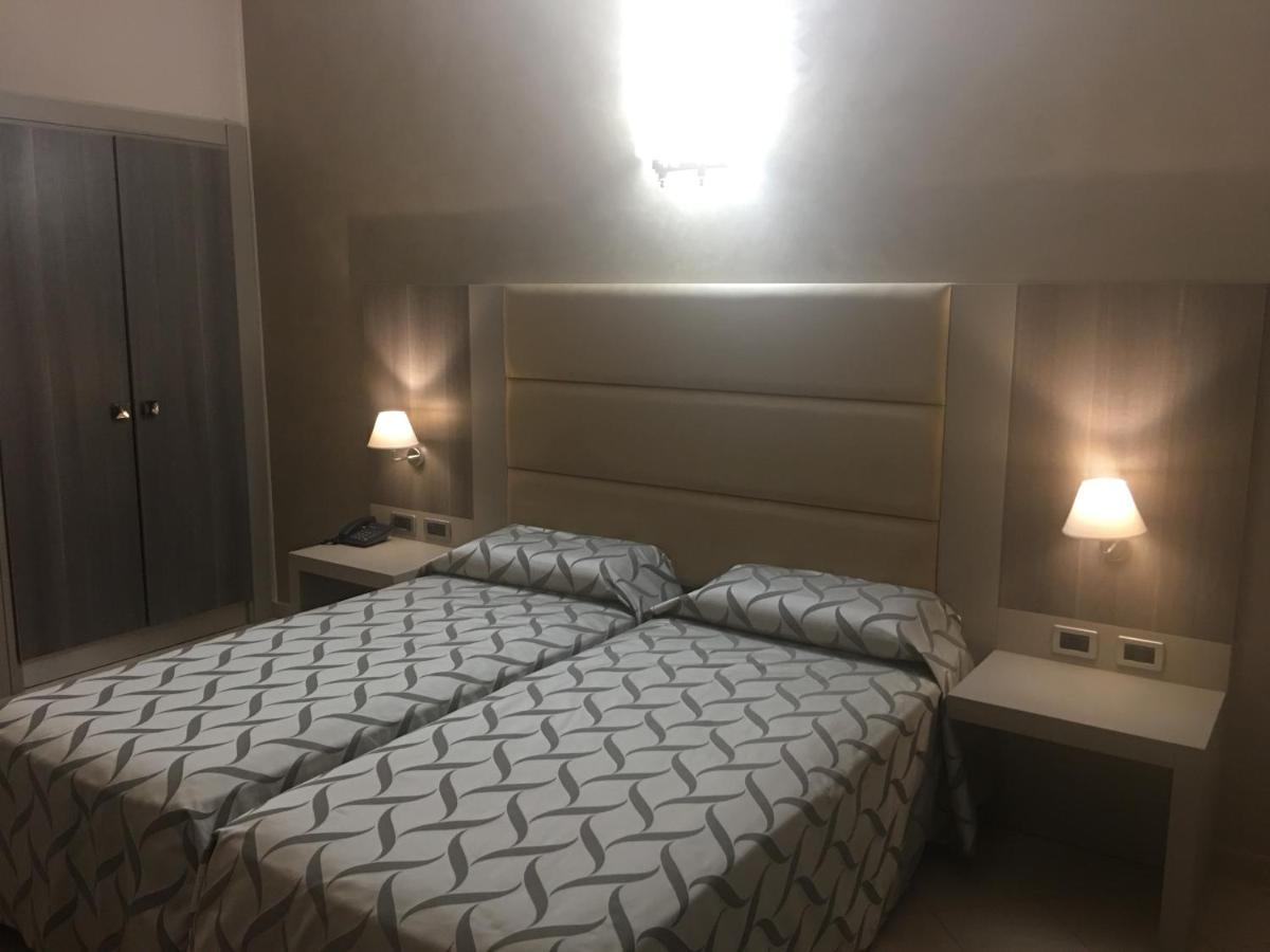Hotel Niagara Catanzaro Bagian luar foto