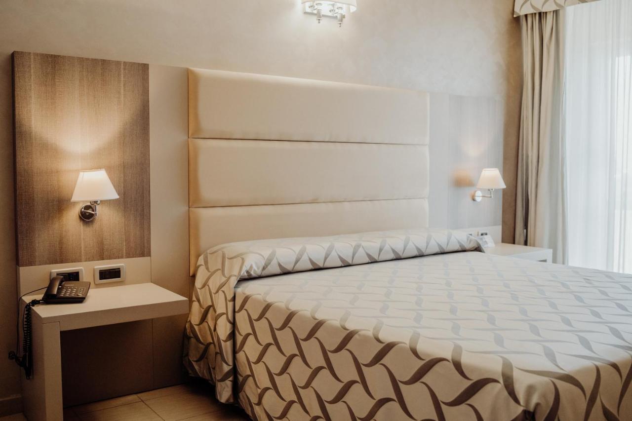 Hotel Niagara Catanzaro Bagian luar foto
