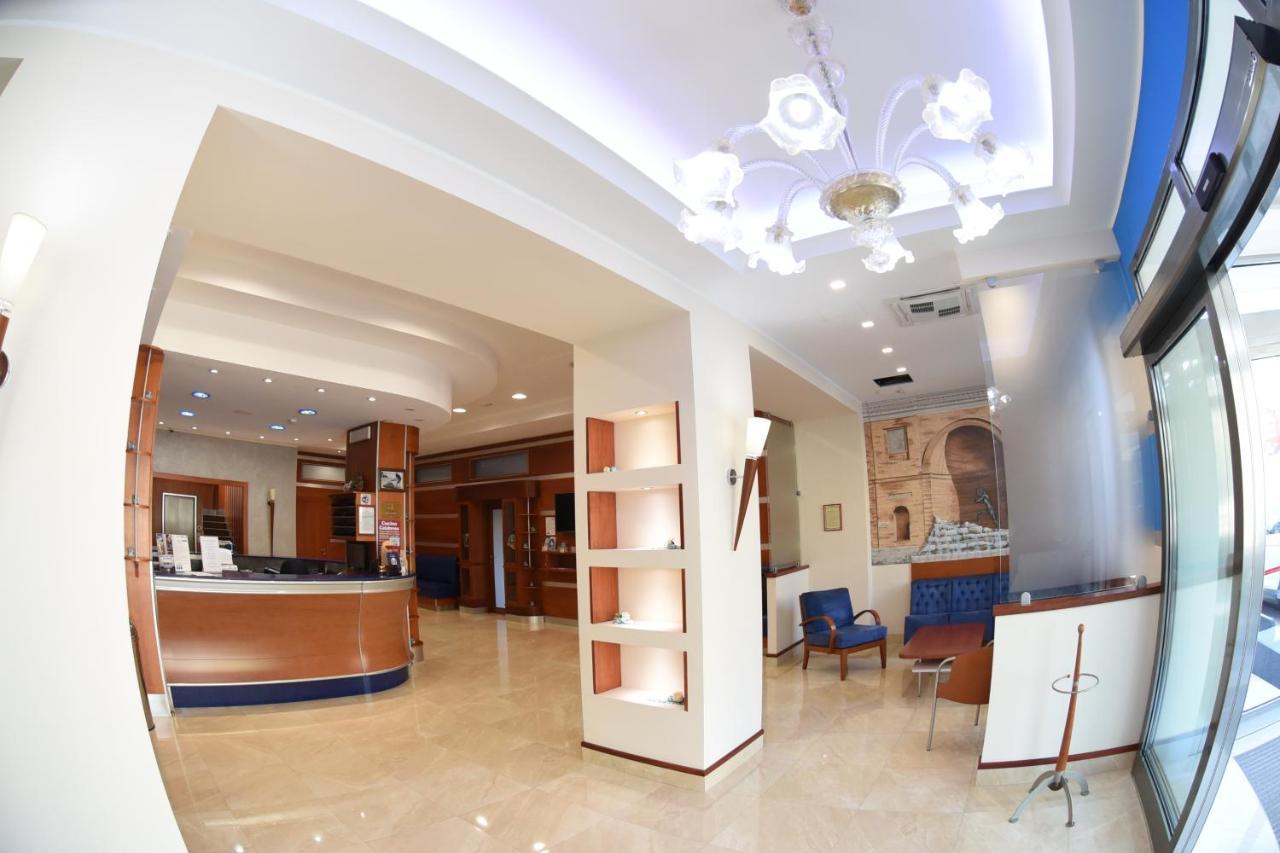 Hotel Niagara Catanzaro Bagian luar foto