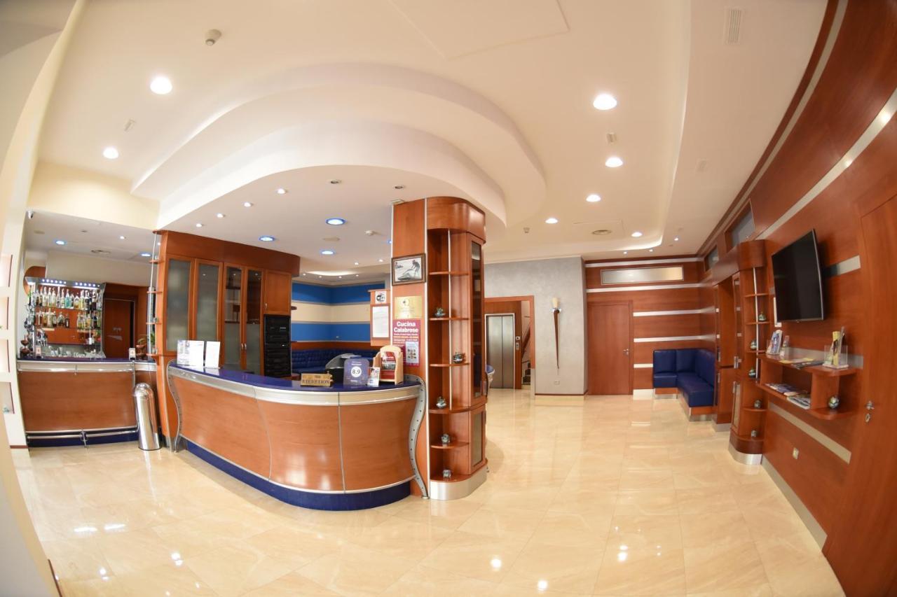 Hotel Niagara Catanzaro Bagian luar foto